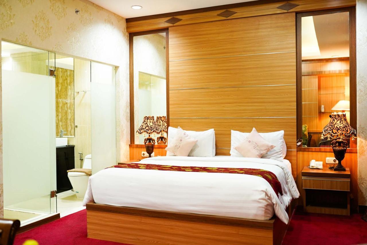 Grand Buana Lestari Hotel 파당 외부 사진
